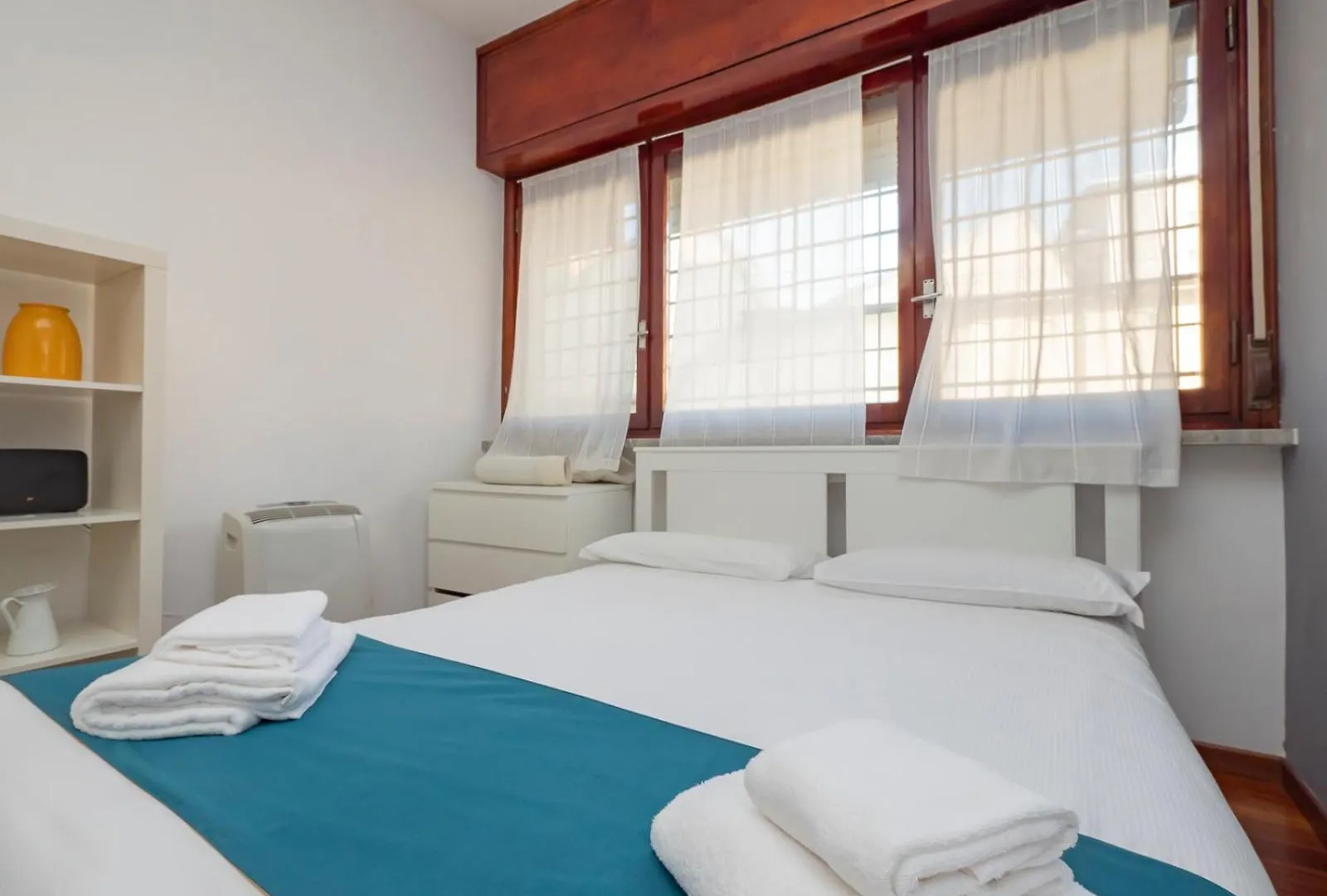Xenia Apartments - Renovated Two-Room Apartment In Fiera Area Milan Italy